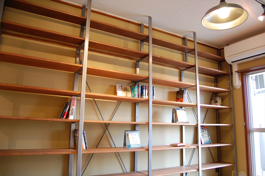 鉄と本とわたし 本棚づくり 長野ビンテージビルプロジェクト 光ハイツ